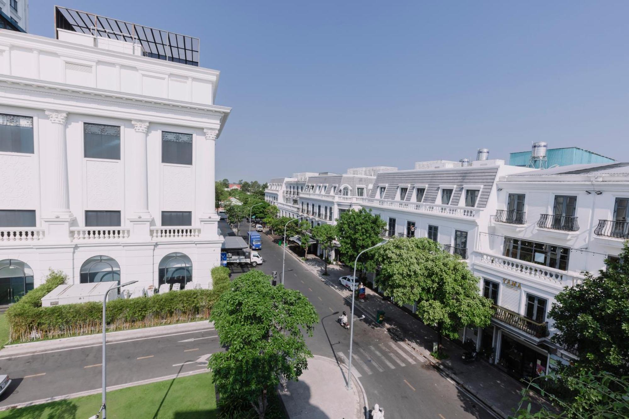 Arina Luxury Hotel - Vincom Tay Ninh Exteriör bild