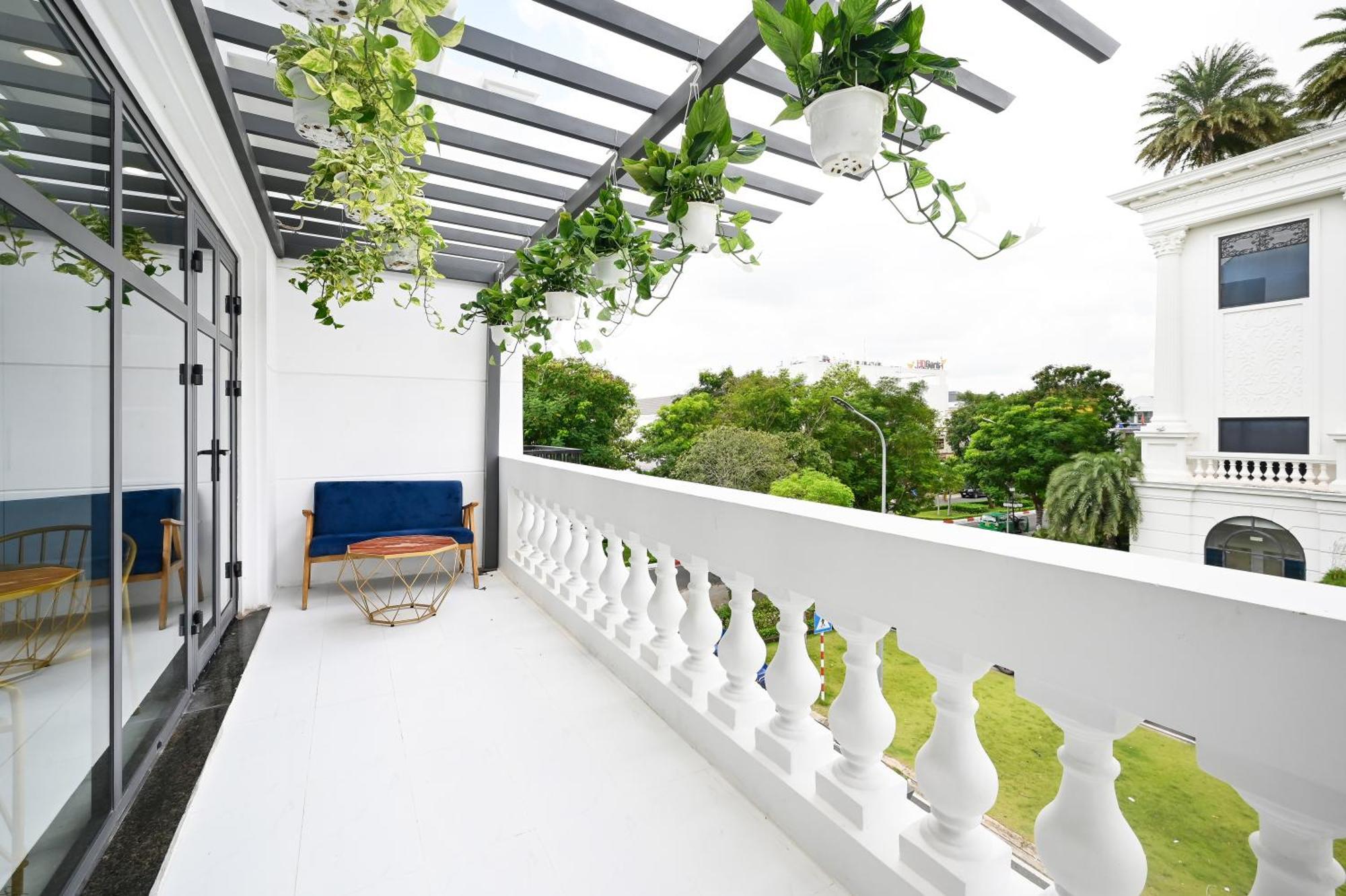 Arina Luxury Hotel - Vincom Tay Ninh Exteriör bild